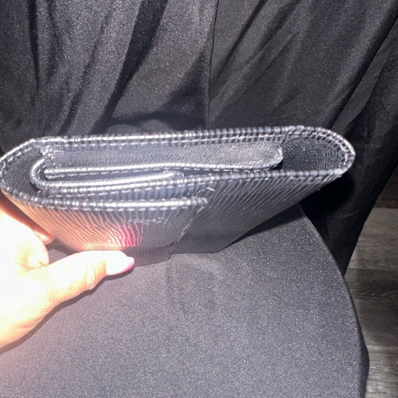 Louis Vuitton Saint Jacques Epi Bag and Wallet bundle - pre loved 100% authentic - Picture 13 of 14